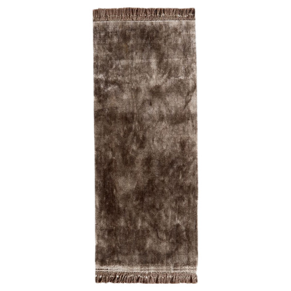 Noble rug with fringes