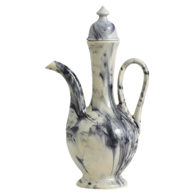 Cascade pitcher with lid