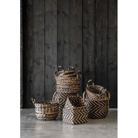 Set of 2 round baskets