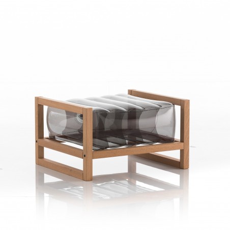 Eko Yoko dīvāns izgatavots no TPU un koka